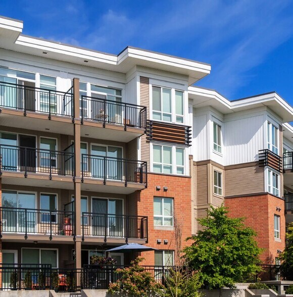 More Photos Of 2827 Fort St, Lincoln Park Freestanding For Sale