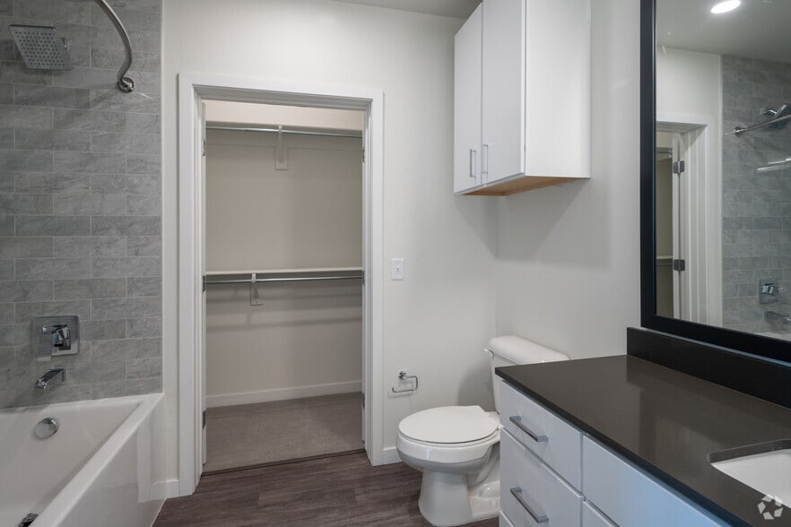 More Photos Of 2520 Wewatta Way, Denver Apartments For Lease