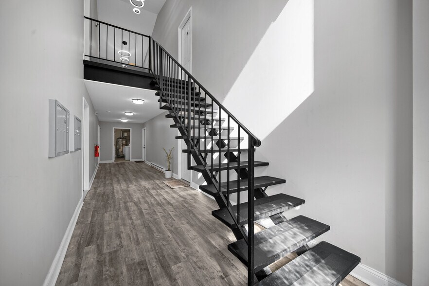 More Photos Of 2080 E Rand St, Hobart Apartments For Sale