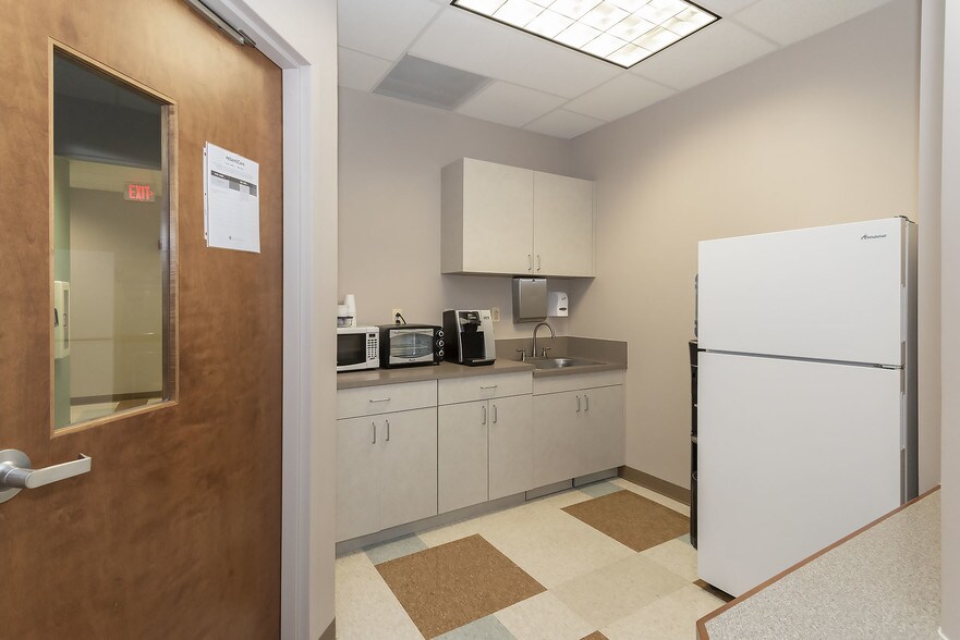 More Photos Of 1301 Route 72 W, Manahawkin Medical For Sale