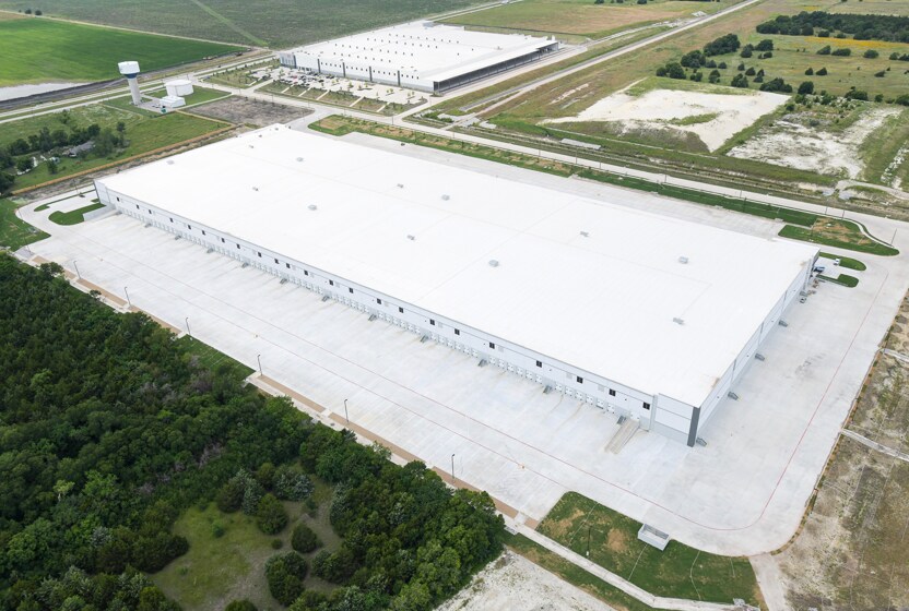 More Photos Of 1200 Pinto Rd, Wilmer Distribution For Lease