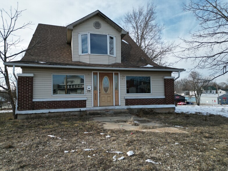 Primary Photo Of 325 Iris Ct, Saint Clair Medical For Sale