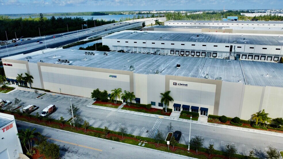 More Photos Of 11411 NW 107 St, Miami Warehouse For Lease