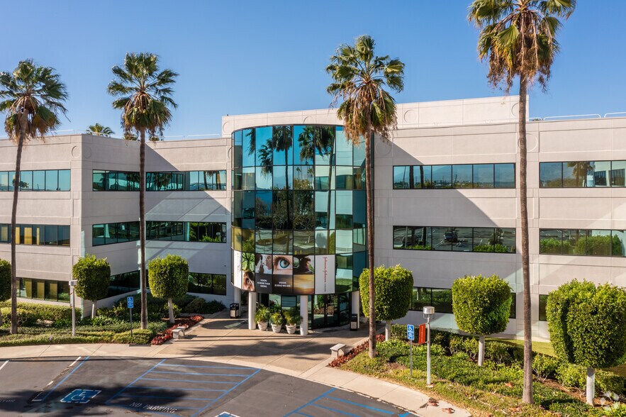More Photos Of 1700 E Saint Andrew Pl, Santa Ana Office For Lease