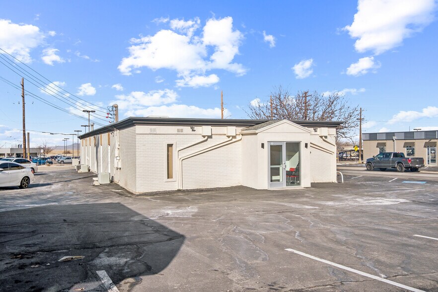 More Photos Of 940 N 400 E, North Salt Lake Office For Sale
