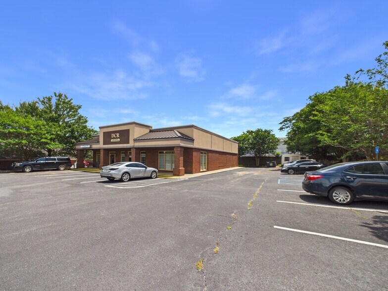 More Photos Of 7559 Kayne Blvd, Columbus Freestanding For Lease