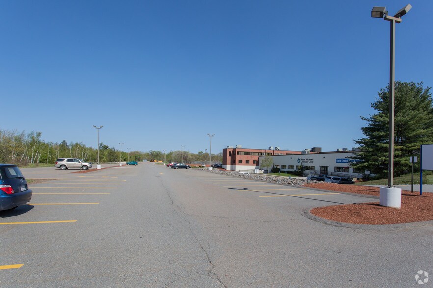 More Photos Of 100 Erdman Way, Leominster Medical For Lease