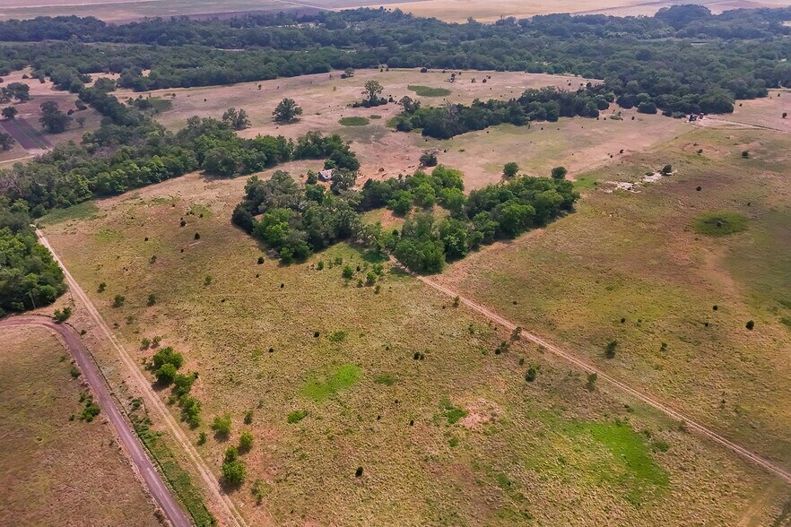 More Photos Of 9111 Long View Road, Burrton Land For Sale