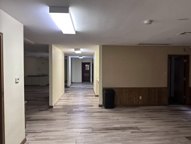 More Photos Of 2124 N 25th St, Waco Medical For Sale