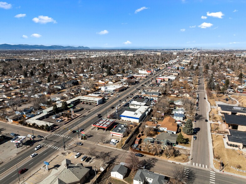 More Photos Of 4550 S Broadway, Englewood Showroom For Sale