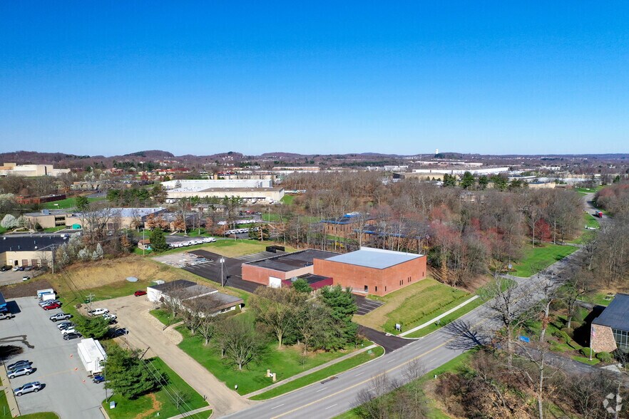 More Photos Of 200 Commonwealth Dr, Warrendale Warehouse For Lease
