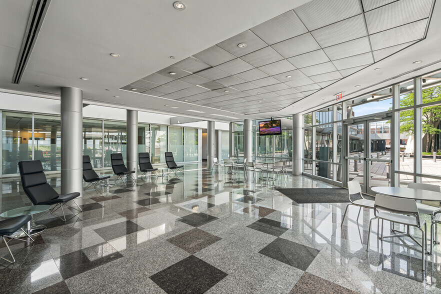 More Photos Of 1 Landmark Sq, Stamford Unknown For Lease