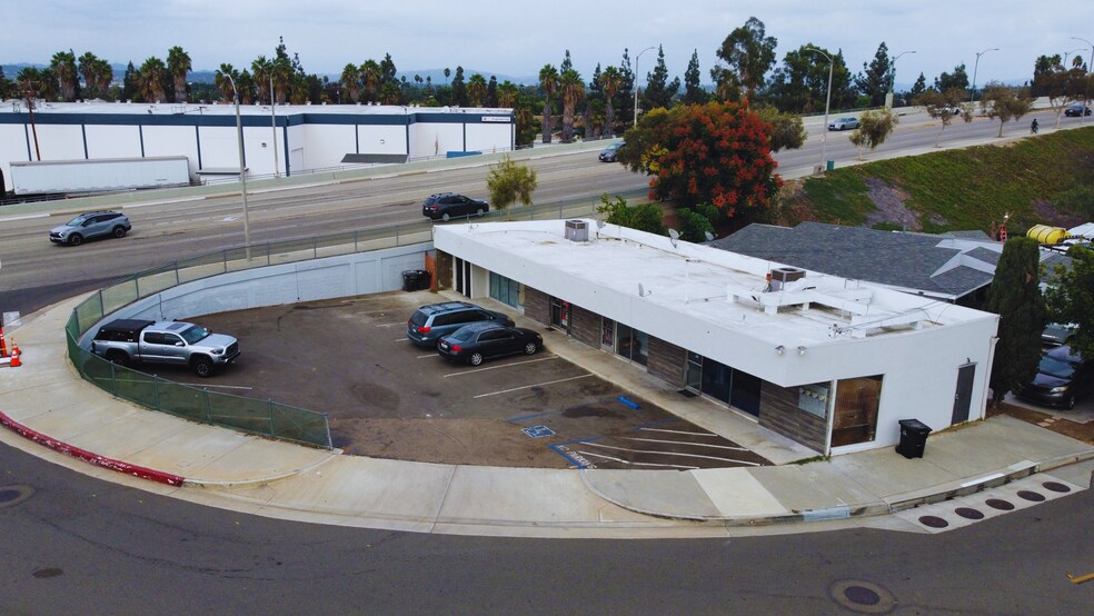More Photos Of 2329-2335 W Sequoia Ave, Anaheim Storefront Retail Office For Lease