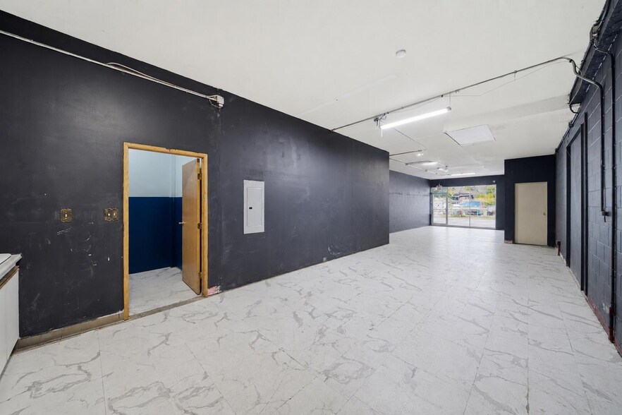 More Photos Of 3091 276 St, Langley General Retail For Lease