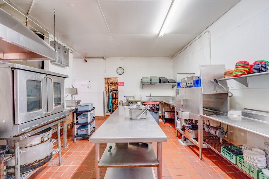 More Photos Of 340 W Grand Ave, Escondido Restaurant For Sale