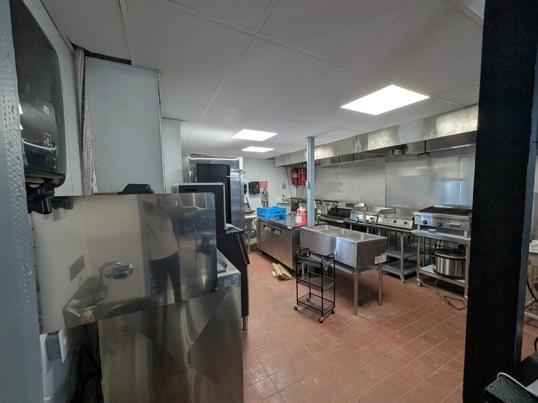 More Photos Of 99202 Overseas Hwy, Key Largo Hotel For Sale