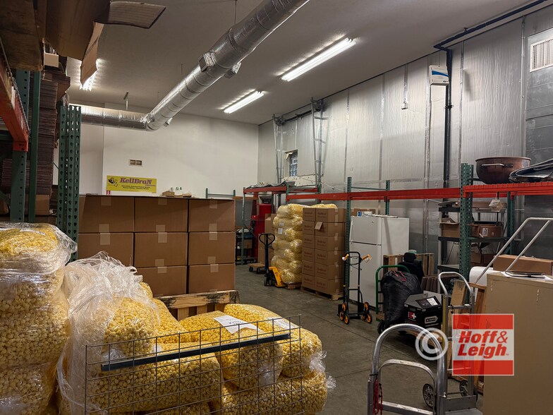 More Photos Of 3344 E Waterloo Rd, Akron Warehouse For Sale