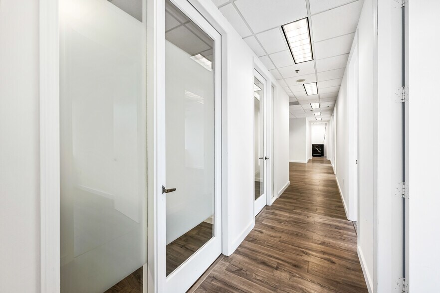 More Photos Of 150 SE 2nd Ave, Miami Coworking Space