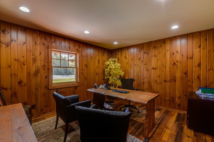 More Photos Of 5771 US Highway 45, Land O Lakes Office For Sale