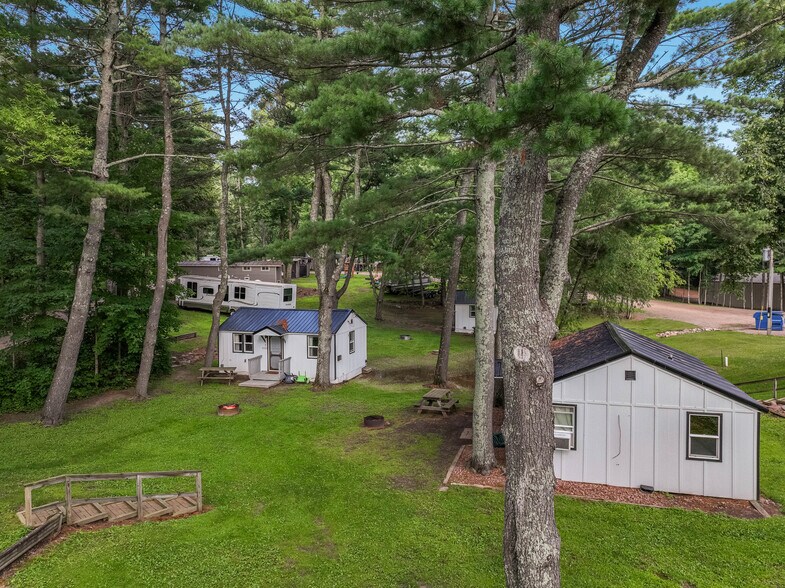 More Photos Of N1075 Eastside Rd, Birchwood Trailer Camper Park For Sale