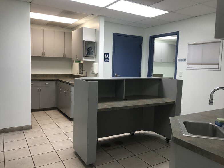 More Photos Of 1310 W St Marys Rd, Tucson Medical For Lease