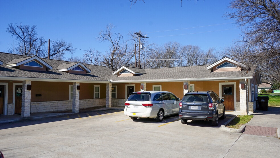 More Photos Of 306 E Main St, Round Rock Office For Lease