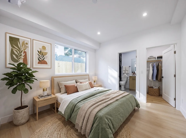 More Photos Of 1330 S Longwood Ave, Los Angeles Apartments For Sale