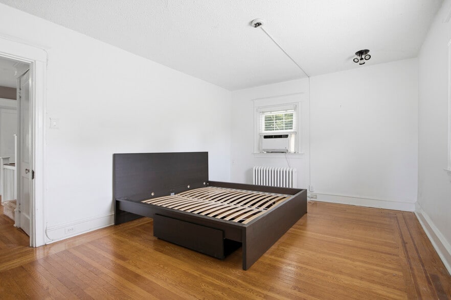 More Photos Of 678 Ferne Blvd, Drexel Hill Office For Sale