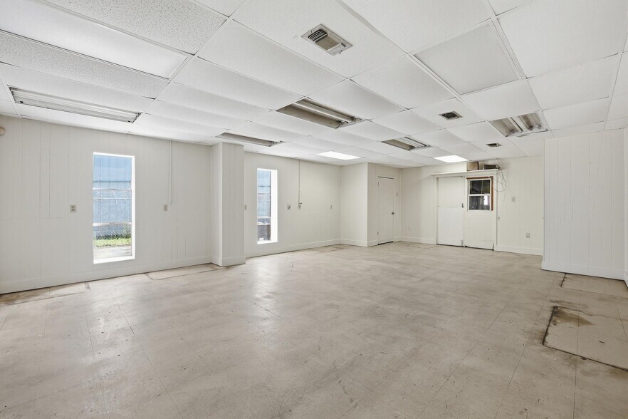 More Photos Of 2103 Coteau Rd, Houma Warehouse For Lease
