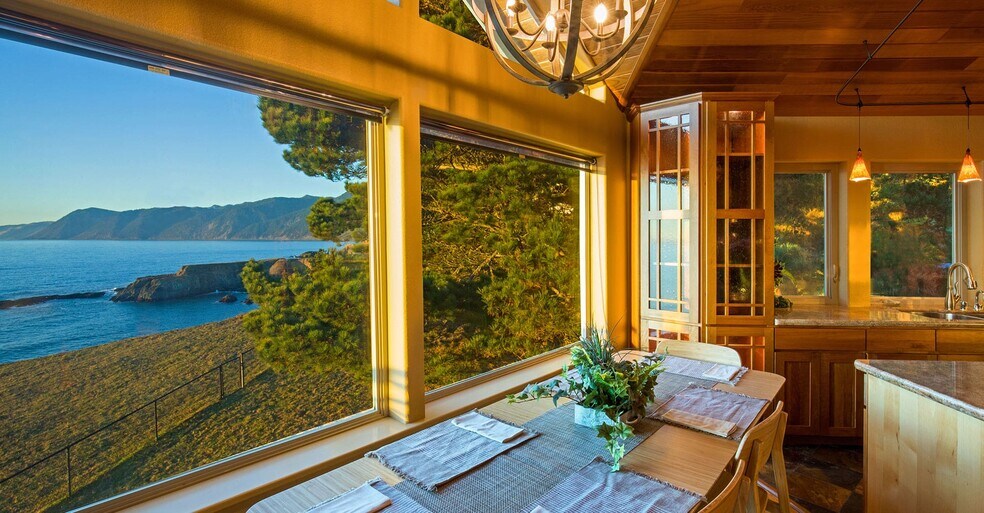 More Photos Of 205 Wave Dr, Shelter Cove Hotel For Sale