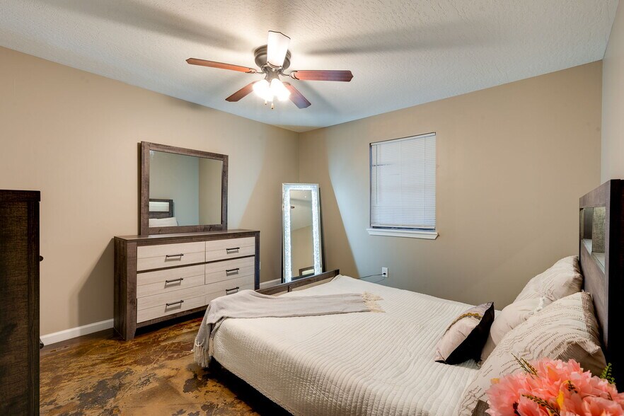 More Photos Of 239 Hartfield Rd, Hattiesburg Apartments For Sale