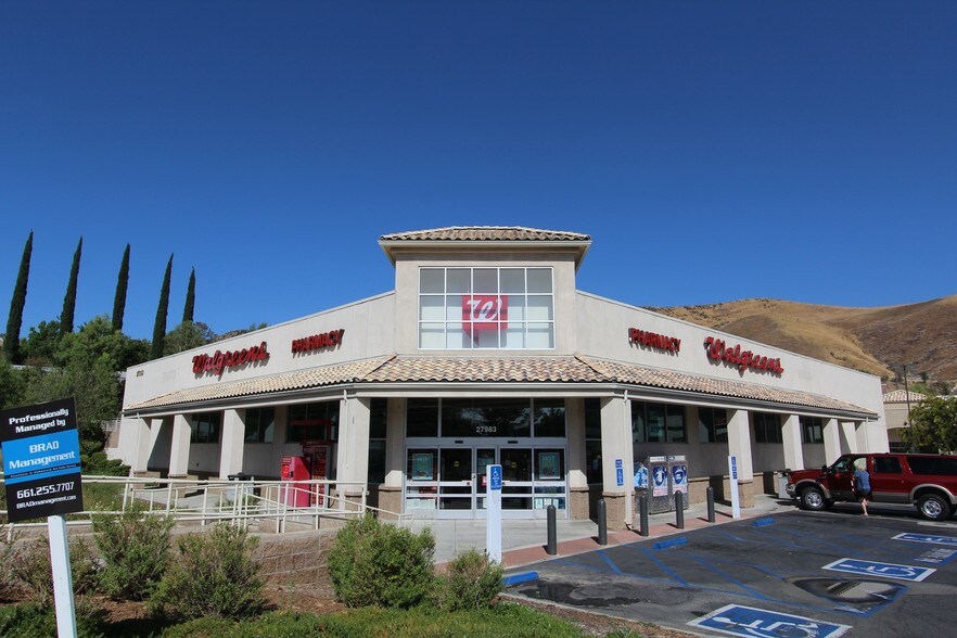 More Photos Of 27983 Sloan Canyon Rd, Castaic Drugstore For Sale