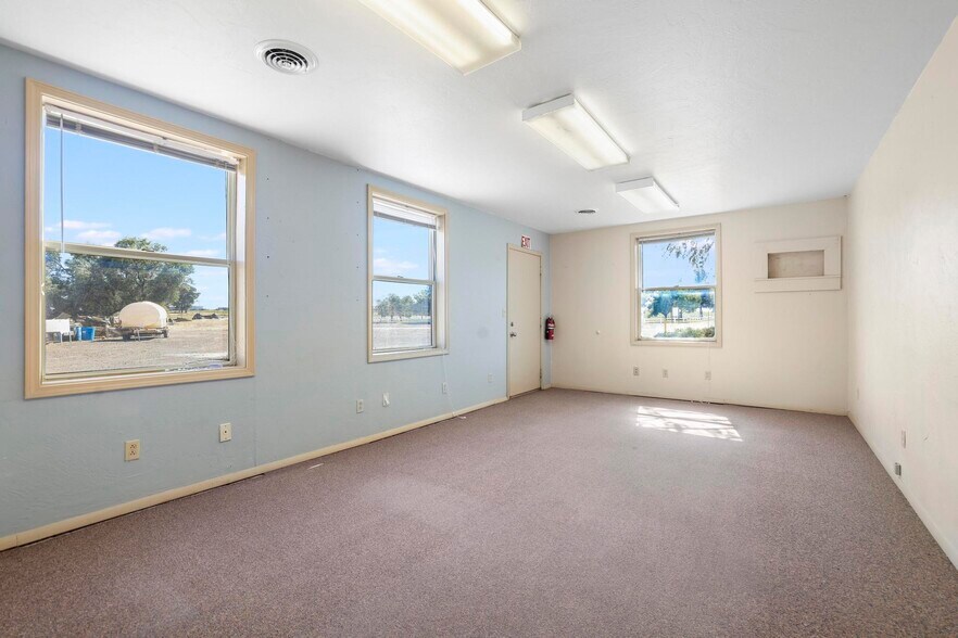 More Photos Of 4074 N 2000 E, Filer Warehouse For Sale
