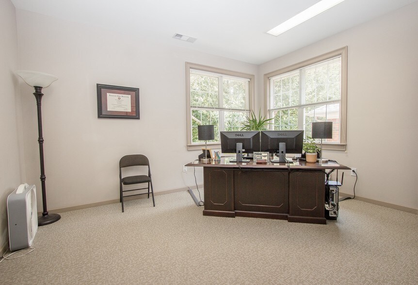 More Photos Of 4180 Providence Rd, Marietta Unknown For Lease