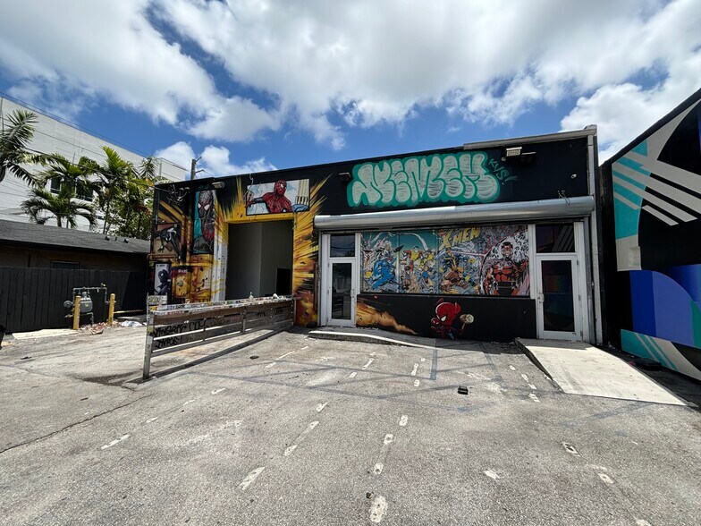 More Photos Of 120 NW 24th St, Miami Warehouse For Lease