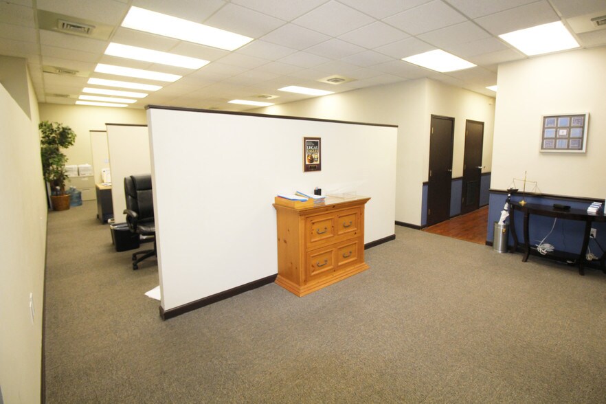 More Photos Of 4811 Atlantic Blvd, Jacksonville Office For Lease