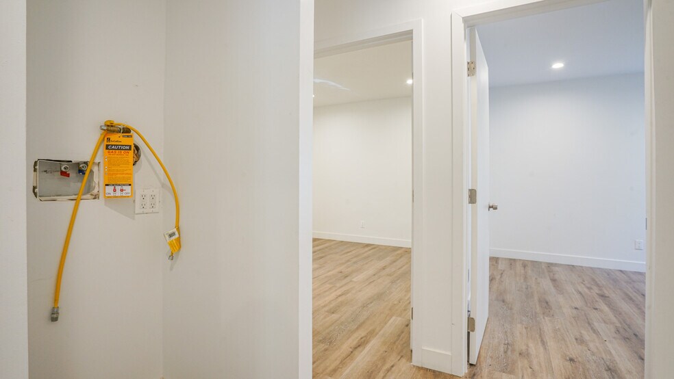 More Photos Of 6112-6114 Saturn St, Los Angeles Apartments For Sale