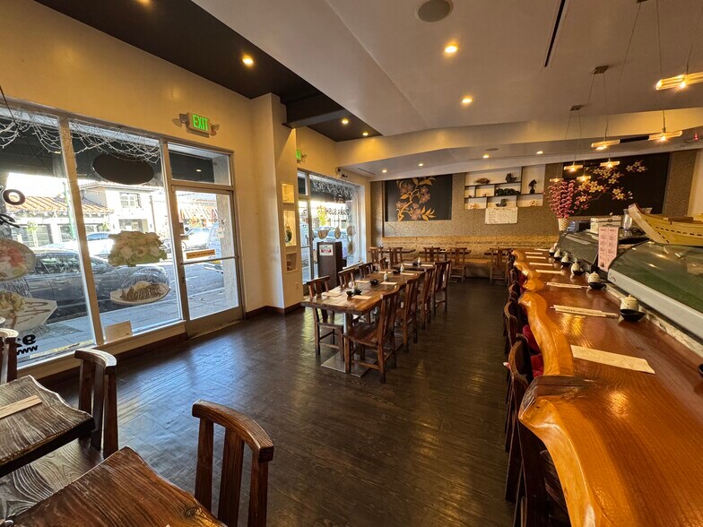 More Photos Of 1517-1521 N Main St, Walnut Creek Storefront Retail Office For Lease