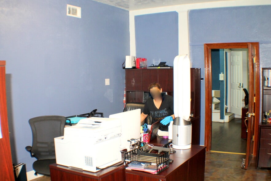 More Photos Of 3520 Broadway St, Houston Multifamily For Sale