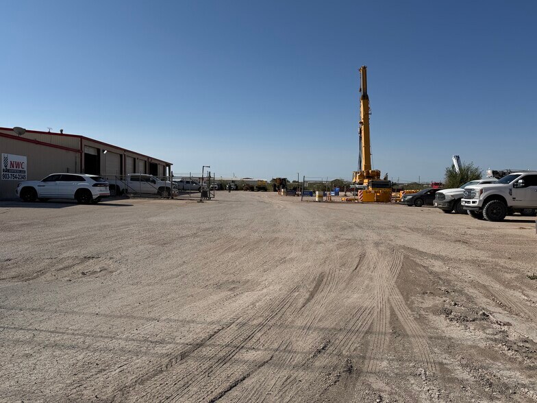 More Photos Of 2135 W Interstate 20, Odessa Manufacturing For Lease