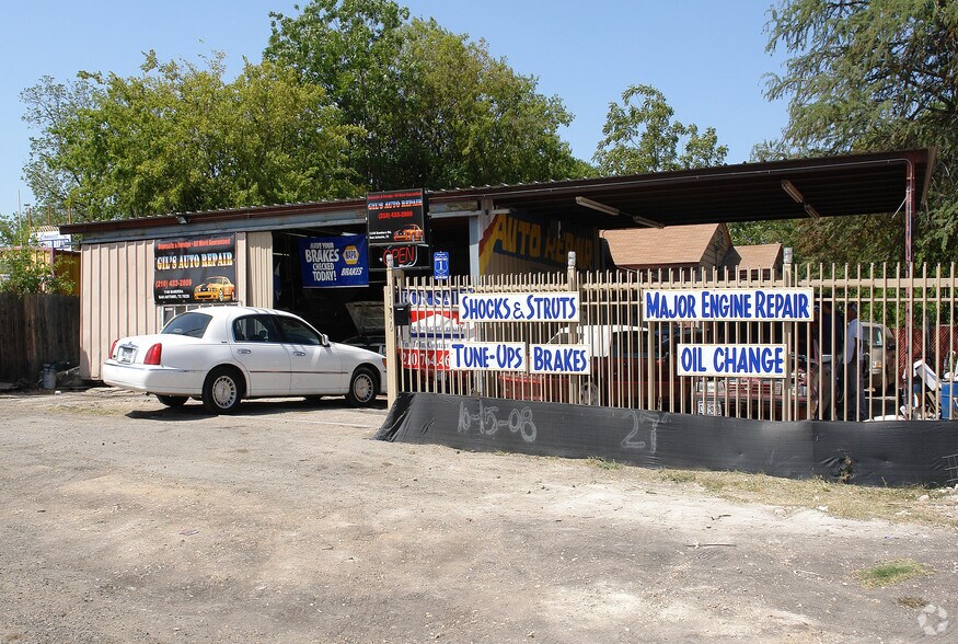 More Photos Of 1146 Bandera Rd, San Antonio Auto Repair For Sale