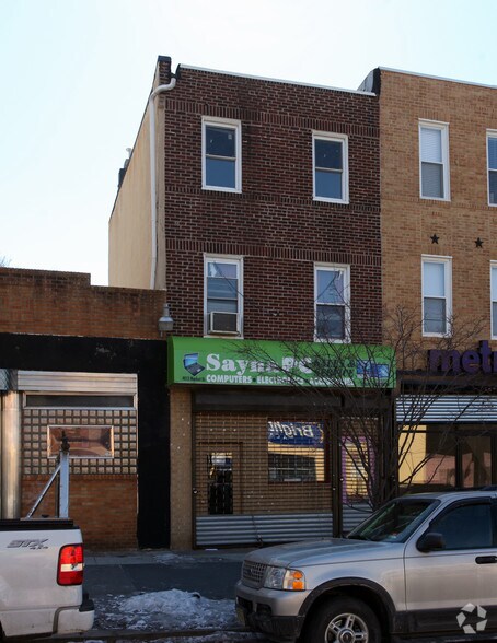 Primary Photo Of 4012 Market St, Philadelphia Storefront Retail Residential For Lease