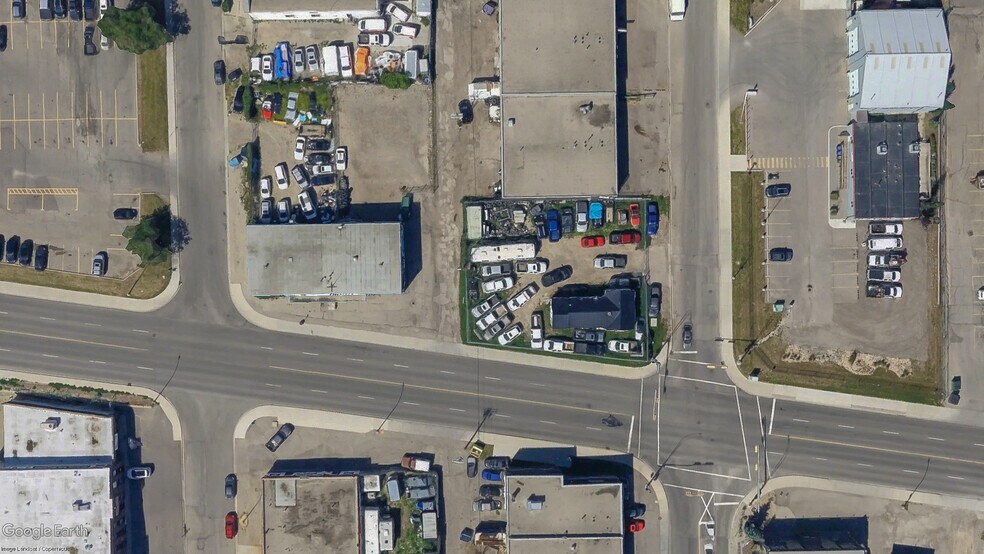 More Photos Of 3603 Edmonton Trl NE, Calgary Auto Repair For Lease