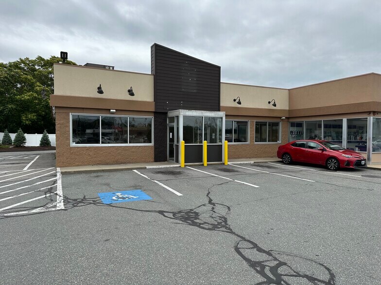 More Photos Of 1584 Warwick Ave, Warwick Freestanding For Lease