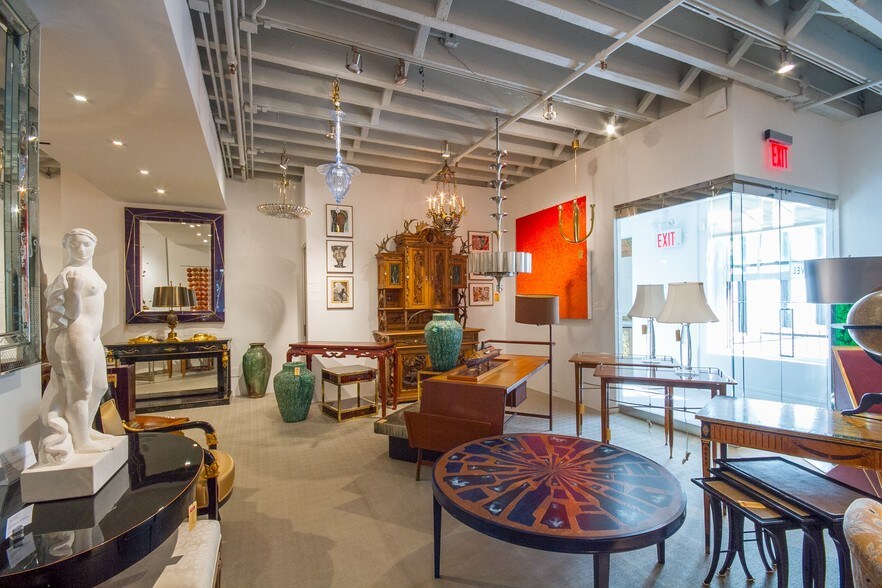 More Photos Of 306 E 61st St, New York Office For Lease