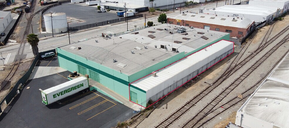 Primary Photo Of 2626 S Malt Ave, Commerce Manufacturing For Lease