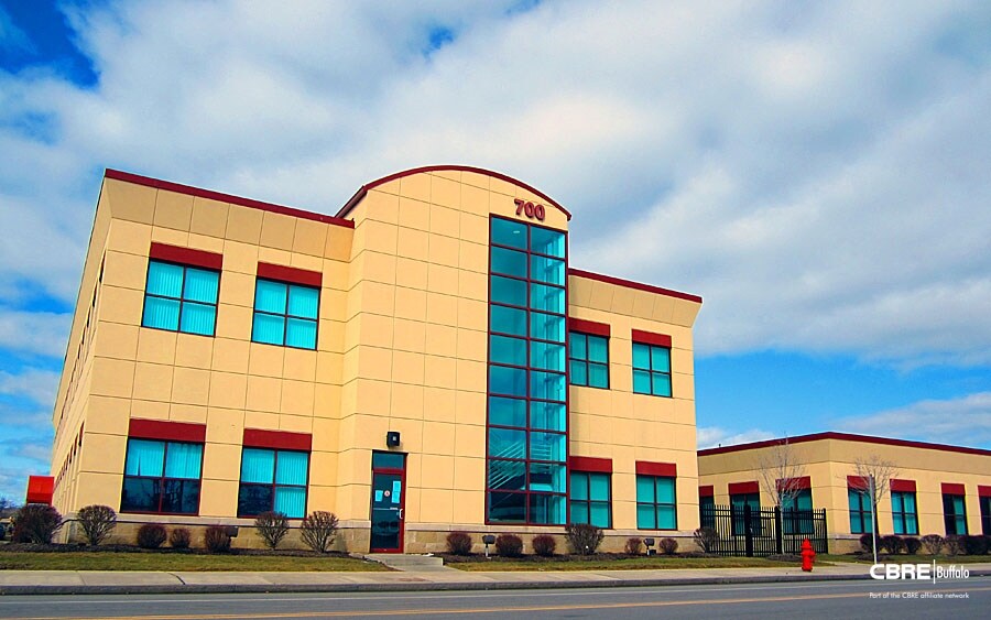 Primary Photo Of 700 Michigan Ave, Buffalo Medical For Lease