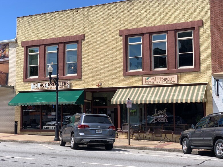 Primary Photo Of 22 West Court Sq, Newnan Office For Lease