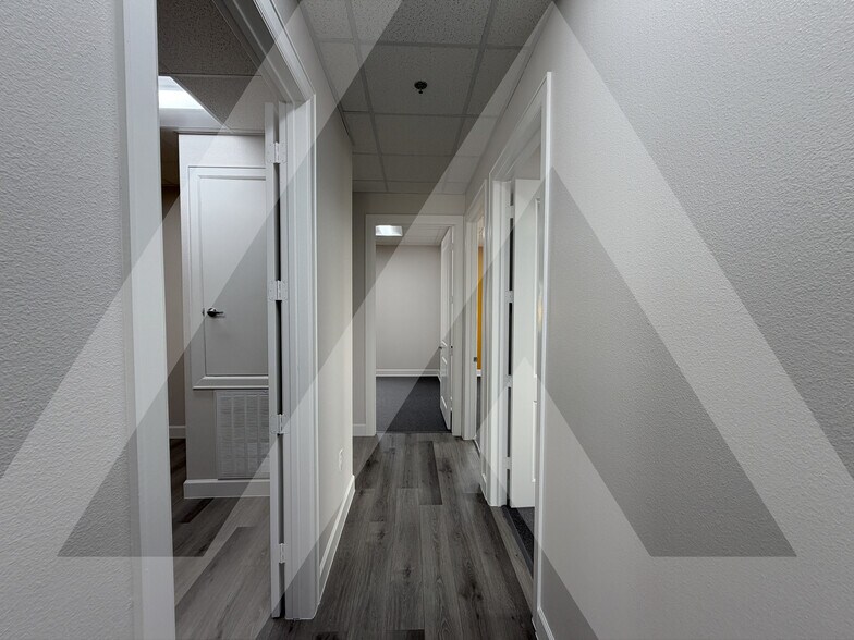 More Photos Of 18723 Mueschke Rd, Cypress Office For Lease