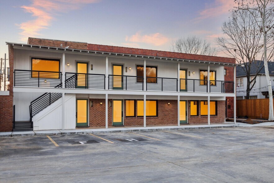 More Photos Of 2412 Bartlett St, Houston Loft Creative Space For Lease